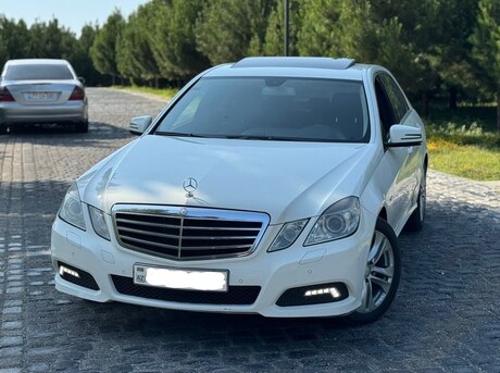 Mercedes E 220 2010