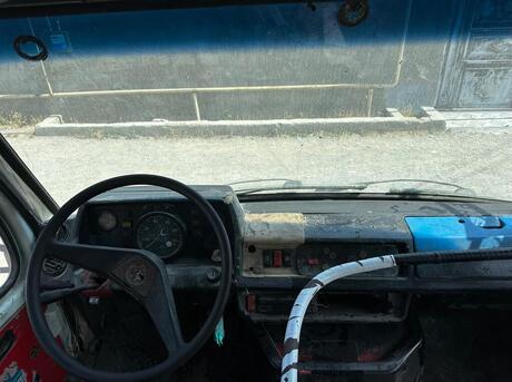 Mercedes 410 D 1992