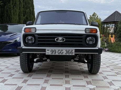 LADA (VAZ) Niva 2013