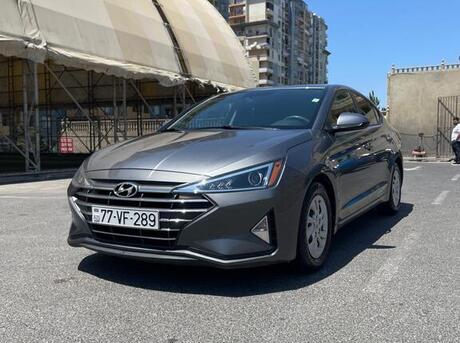 Hyundai Elantra 2019