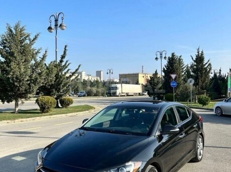Hyundai Elantra 2016