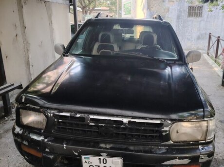 Nissan Pathfinder 1998