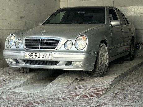 Mercedes E 200 2000
