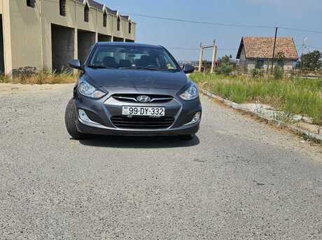 Hyundai Accent 2011