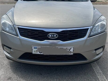 Kia  2010