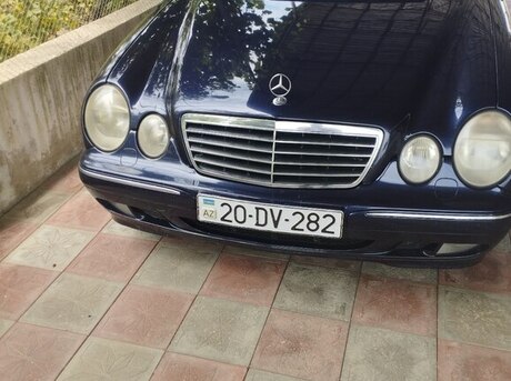 Mercedes E 220 d 2000