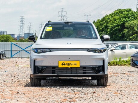 Leapmotor  2025