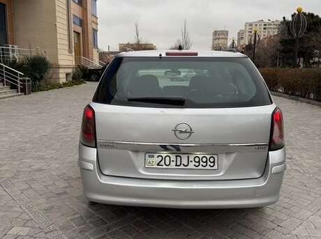 Opel Astra 2006