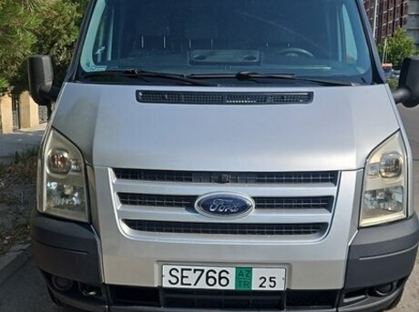 Ford Transit 2010