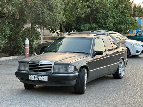 Mercedes 190 1990
