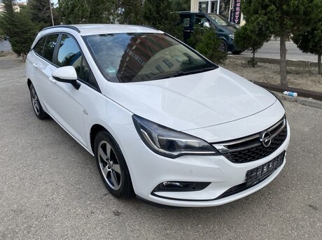 Opel Astra 2016