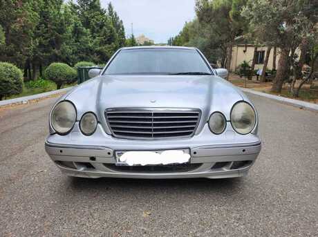 Mercedes E 240 1999