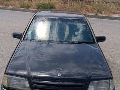 Mercedes C 230