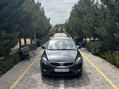 Kia  2011