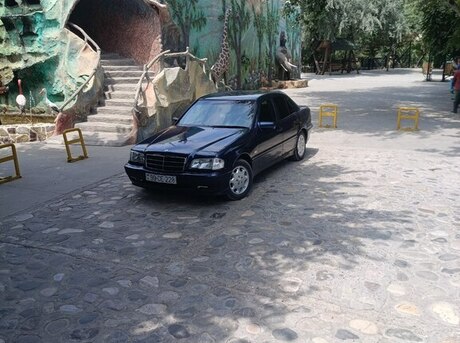Mercedes C 180