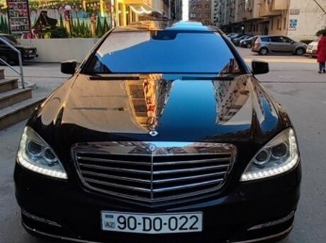 Mercedes S 500