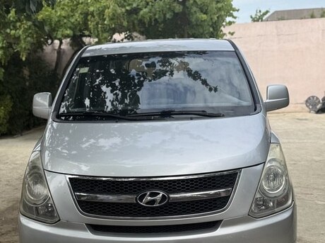 Hyundai H-1 2008