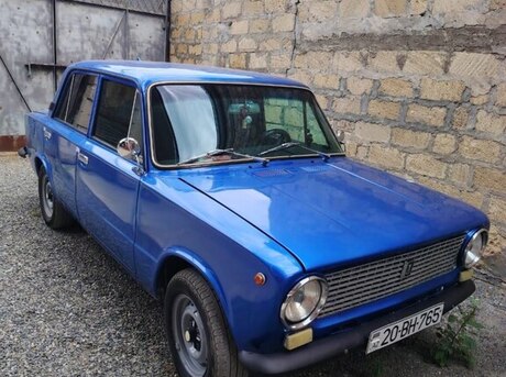 LADA (VAZ) 21011 1985