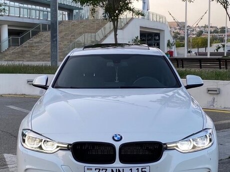 BMW 330e 2018
