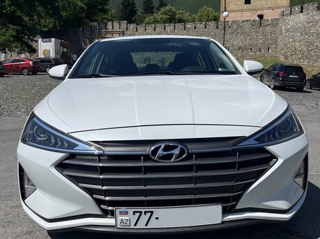 Hyundai Elantra 2019