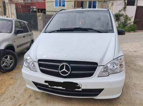 Mercedes Viano 2007
