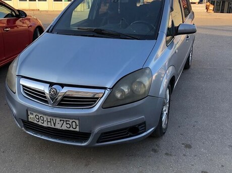 Opel Zafira 2004