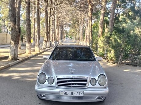 Mercedes E 250 1996