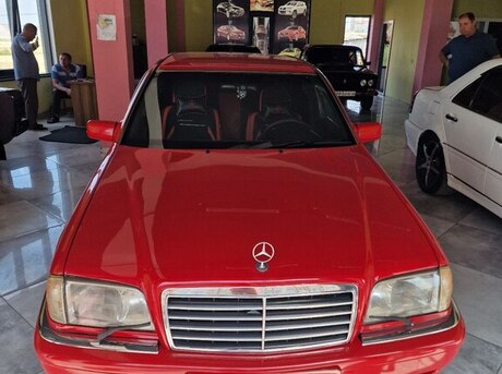 Mercedes C 240