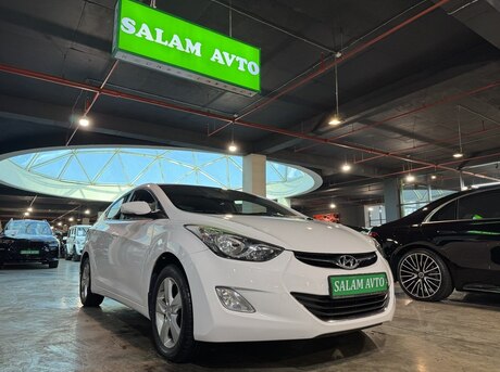 Hyundai Elantra 2012