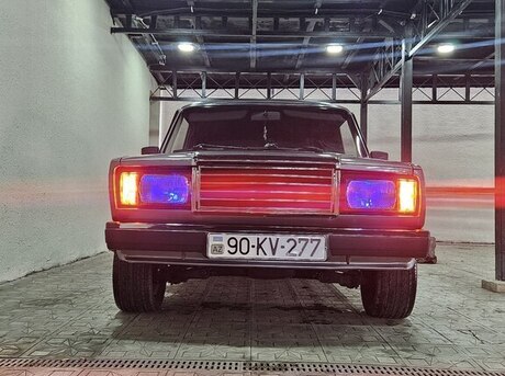 LADA (VAZ) 2107