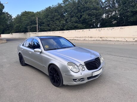 Mercedes E 270 2003