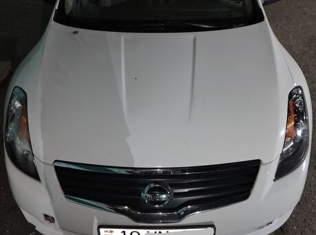Nissan Altima 2008