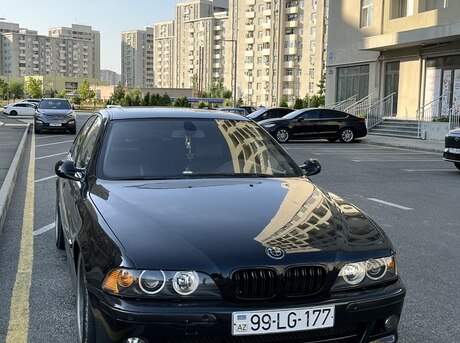 BMW 525