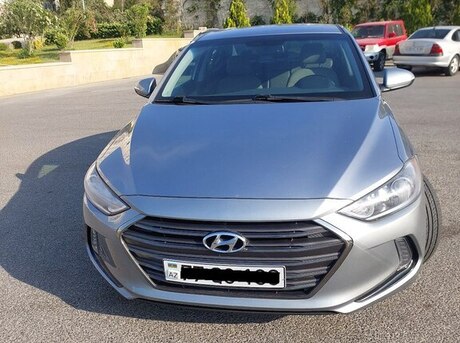 Hyundai Elantra 2016