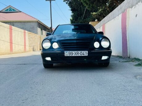 Mercedes E 220 d 2002