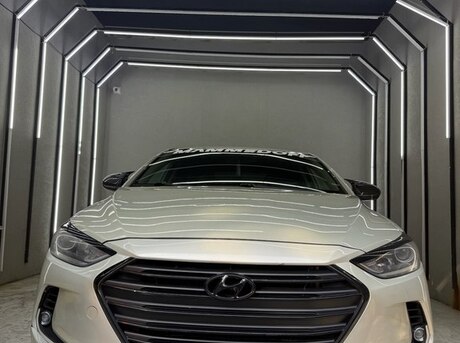 Hyundai Elantra 2016