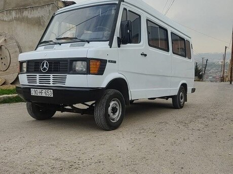 Mercedes 208 D 1993
