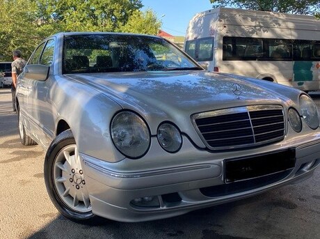 Mercedes E 220 d 2001