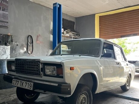 LADA (VAZ) 2107
