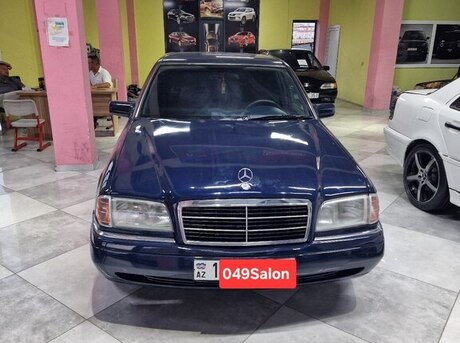Mercedes C 200