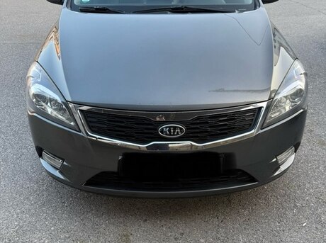 Kia  2010