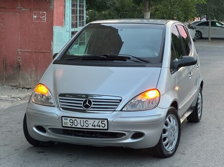 Mercedes A 160 2021