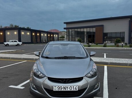 Hyundai Elantra 2013