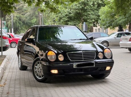 Mercedes E 200 2001