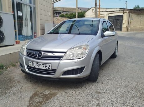 Opel Astra 2007