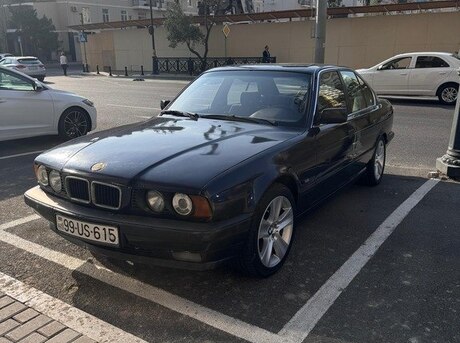 BMW 525
