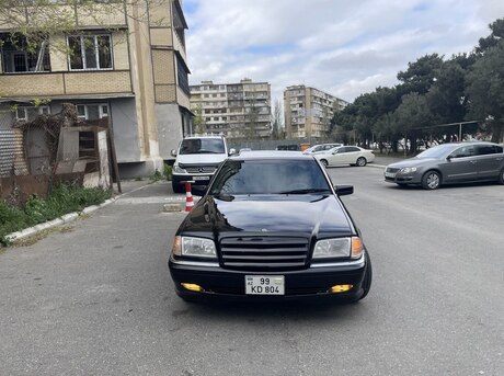Mercedes C 230