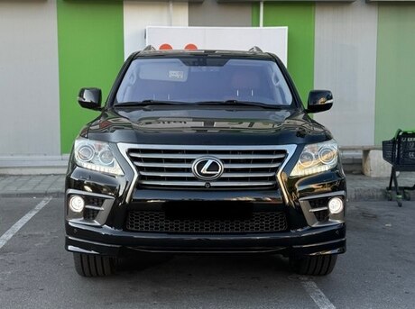 Lexus LX 570 2013