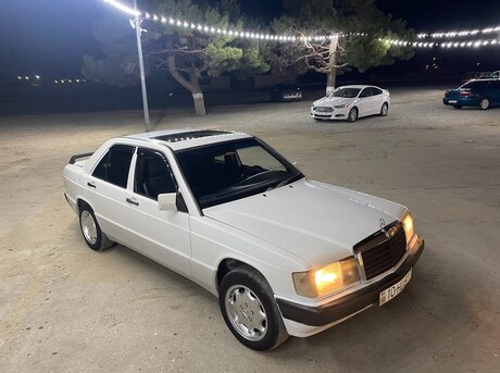 Mercedes 190 1989