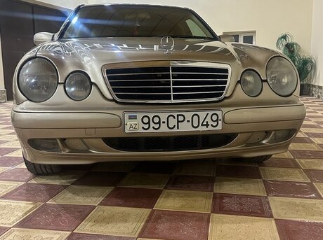 Mercedes E 240 2000